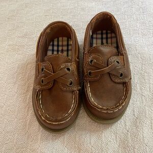 Carter’s Brown Slip on Loafers EUC